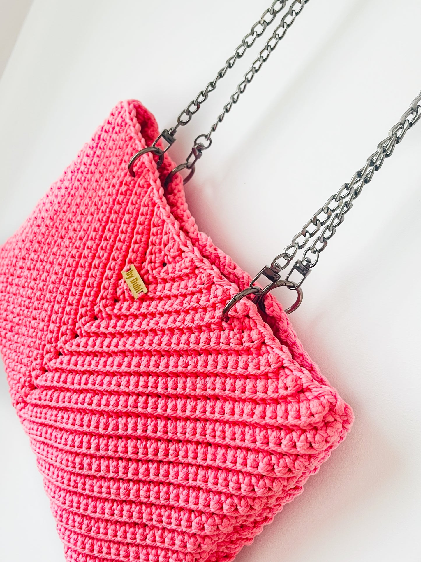 Crochet tote shoulder bag, pink cotton with black chain