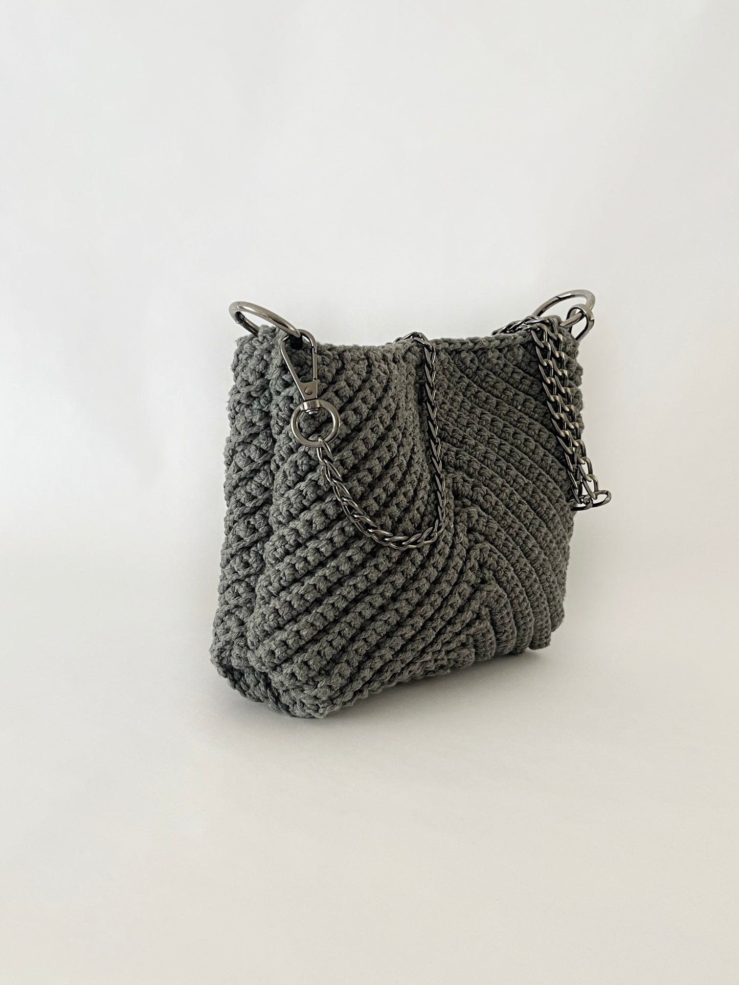 Crossbody shoulder small bag, grey crochet cotton with black chain