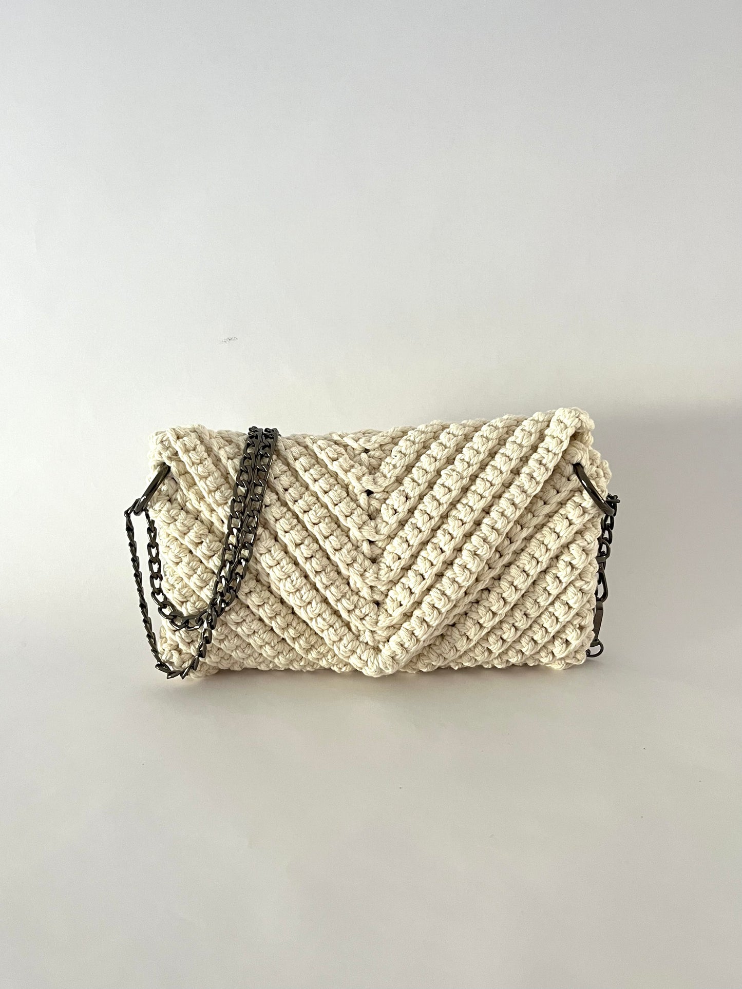 Crossbody shoulder clutch bag, natural crochet cotton with gunmetal chain