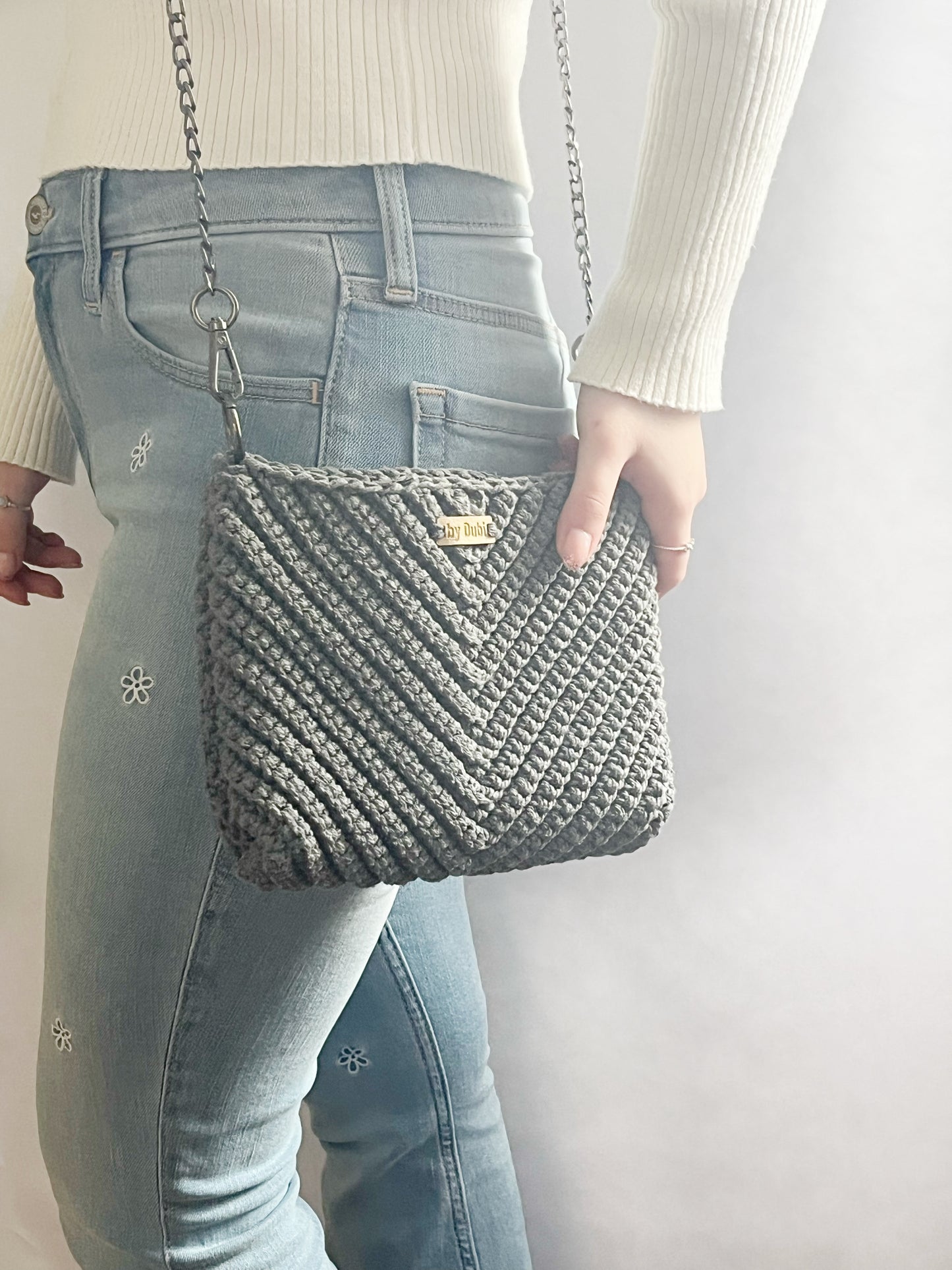 Crossbody shoulder small bag, grey crochet cotton with black chain